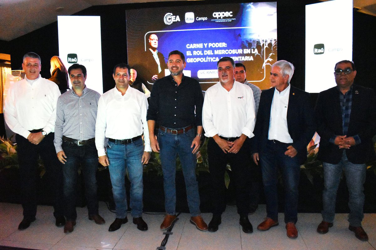 CarlosGimnezGo1's tweet image. Participé en la charla del Consorcio de Ganaderos y Agropecuaria CEA sobre "Carne y Poder: el rol del MERCOSUR en la Geopolítica Alimentaria" en la @expo_py @arp_py 2025.