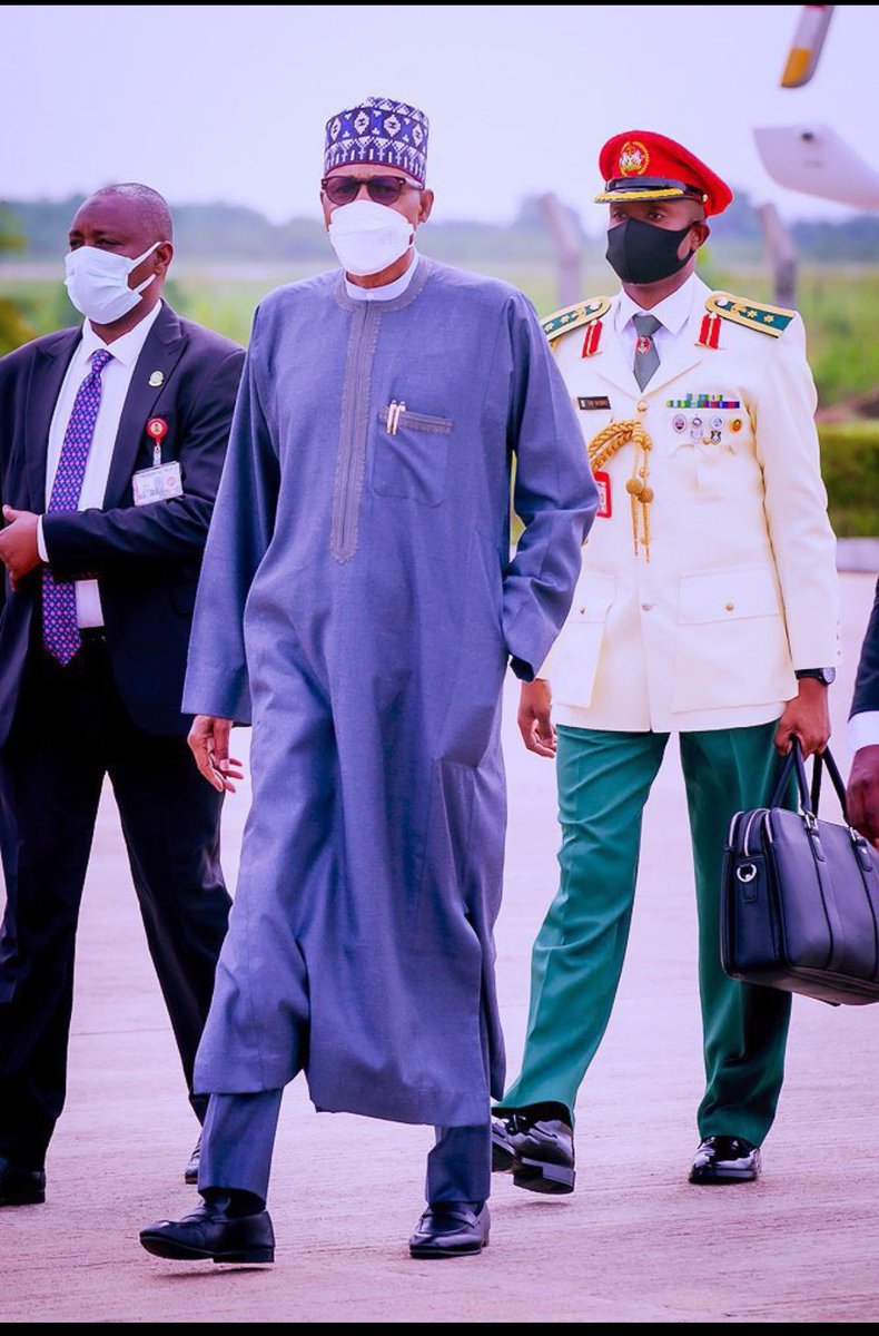 Ameenullahi__'s tweet image. Late Buhari is undoubtedly the most loved politician in Africa after Late Nelson Mandela