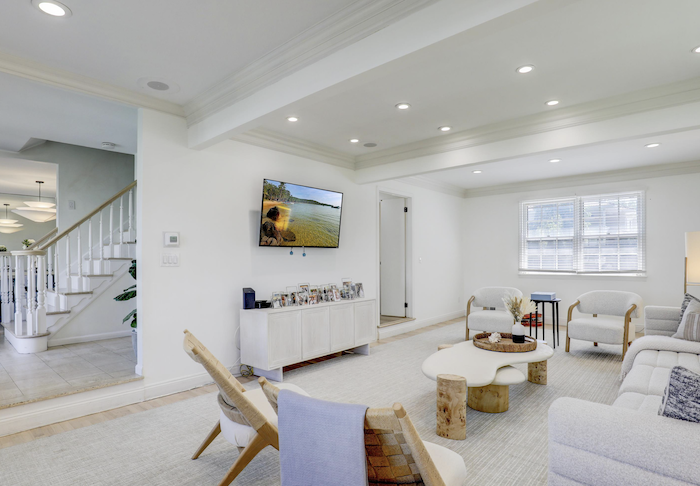 Home For Sale 
Beautifully Renovated Home! 
12 Harbor Ct. West Long Branch, NJ  

4 Bedrooms, 3 ½ baths, Chefs’ kitchen,

For Faster Response, 
Please Text Adele Cohen 
732-996-3089  
OFFICE PHONE (732) 531-9800   

Follow us on all socials @leventerealestate