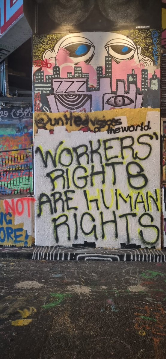 UVWunion's tweet image. They painted over the mural. But they can’t erase the movement! 💪
On Monday, artist @dukdukpaint honoured @DraughtsLondon workers fighting for dignity & respect with live art in Leake St.
It was covered up hours later, but the message stands: Workers’ Rights are Human Rights! 🔥
