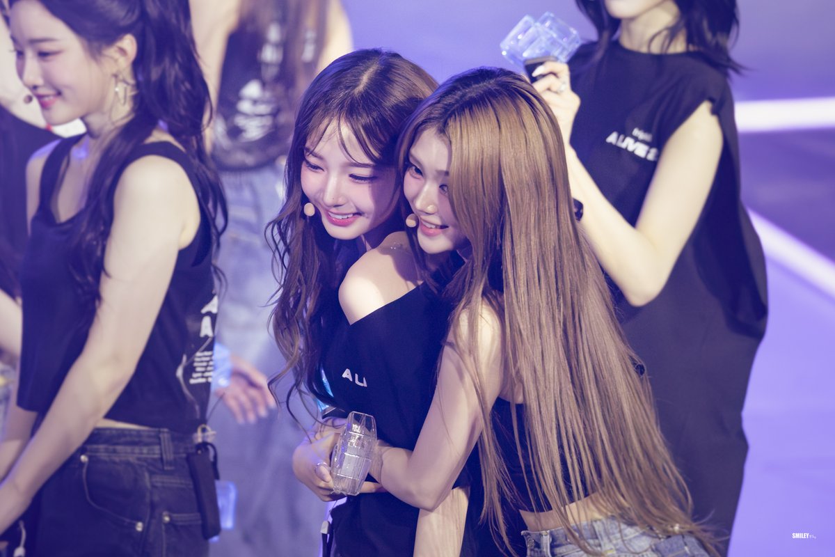 happyvirus_s8's tweet image. 250712 공연즈 ♥
#tripleS #트리플에스
#공유빈 #Yubin #유빈
#정하연 #Hayeon #하연