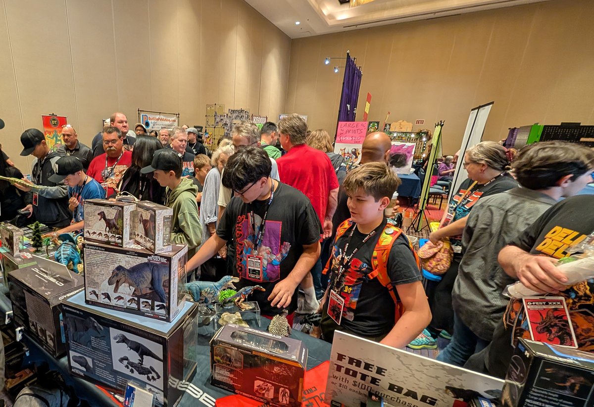 Beast_SculptKit's tweet image. G-Fest &apos;25 was a huge success! Ross, Chris, and Spino killed it selling out of everything we had on hand! The show looked like a blast and I want to thank everyone who came out to see us. And we&apos;ll be returning to G-Fest in 2026! More photos at: facebook.com/BeastSculptKit…