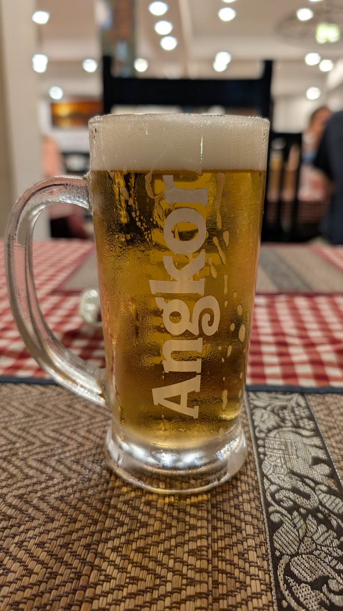 Krish___P's tweet image. Trying to cut down on booze but it's so hard when it's $0.50 a beer in Cambodia