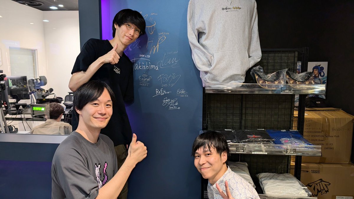 エルム (@elm_motochika) on Twitter photo 本日は「KEIO eSTATION Shinjuku powered by DiCE」よりキヌガワさんのランクバトル配信にRefuさんと出てました!
キヌガワさんがチャンピオンとして無事“全勝”する様を見届けることができましたね👀
新宿駅から地下で繋がっててアクセスも良く、また何かこちらでやりたいですね!
<a href="/KEIO_eSTATION/">KEIO eSTATION Shinjuku【公式】</a> 本日は「KEIO eSTATION Shinjuku powered by DiCE」よりキヌガワさんのランクバトル配信にRefuさんと出てました!
キヌガワさんがチャンピオンとして無事“全勝”する様を見届けることができましたね👀
新宿駅から地下で繋がっててアクセスも良く、また何かこちらでやりたいですね!
<a href="/KEIO_eSTATION/">KEIO eSTATION Shinjuku【公式】</a>