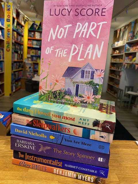Darling Reads (@darling_reads) on Twitter photo Just a few titles from our middle table this week 👀👀
Check out these and more through our <a href="/bookshop_org_UK/">Bookshop.org</a> page - perfect for some reading inspo!!
uk.bookshop.org/lists/our-midd…
<a href="/booksaremybag/">Books Are My Bag</a> Just a few titles from our middle table this week 👀👀
Check out these and more through our <a href="/bookshop_org_UK/">Bookshop.org</a> page - perfect for some reading inspo!!
uk.bookshop.org/lists/our-midd…
<a href="/booksaremybag/">Books Are My Bag</a>