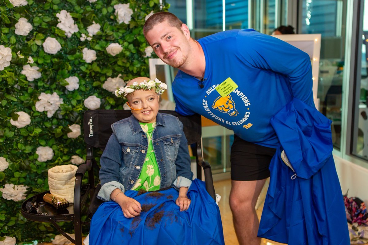 Pitt_FB's tweet image. Proud to contribute to the community.
@eli_holstein10 has been nominated for the 2025 Allstate AFCA Good Works Team 🤝
🔗 tr.ee/HolsteinAllSta…
#WeNotMe #H2P