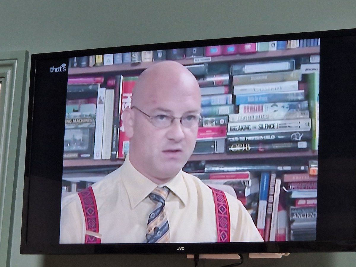 An old series resurfaces - your Humble Scribe discussing artillery old and new, currently on That's TV, first recorded 20 years ago and still relevant.