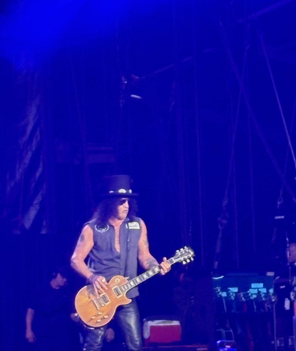 Always a privilege seeing this artist. Warsaw Saturday night.