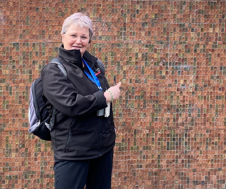 If you see our newest guide Anne out and about, say hello! She did her first tour for us on Sunday and got her first five star review for us later that day!😊