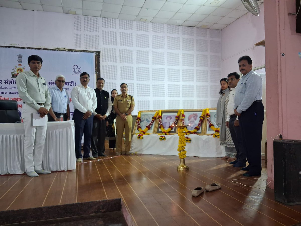 DISTRICT INFORMATION OFFICE, SATARA (@info_satara) on Twitter photo рдкреНрд░рд╢рд╛рд╕рдХреАрдп рдпрдВрддреНрд░рдгрд╛рдВрджреНрд╡рд╛рд░реЗ рдЕрдиреБрд╕реВрдЪрд┐рдд рдЬрд╛рддреА рд╡ рдЕрдиреБрд╕реВрдЪрд┐рдд рдЬрдорд╛рддреА рдЕрддреНрдпрд╛рдЪрд╛рд░ рдкреНрд░рддрд┐рдмрдВрдз рдЕрдзрд┐рдирд┐рдпрдорд╛рдЪреА рдкреНрд░рднрд╛рд╡реА рдЕрдВрдорд▓рдмрдЬрд╛рд╡рдгреА рд╣реЛрдгреЗ рдЖрд╡рд╢реНрдпрдХ
- рдореБрдЦреНрдп рдХрд╛рд░реНрдпрдХрд╛рд░реА рдЕрдзрд┐рдХрд╛рд░реА рдпрд╛рд╢рдиреА рдирд╛рдЧрд░рд╛рдЬрди рдкреНрд░рд╢рд╛рд╕рдХреАрдп рдпрдВрддреНрд░рдгрд╛рдВрджреНрд╡рд╛рд░реЗ рдЕрдиреБрд╕реВрдЪрд┐рдд рдЬрд╛рддреА рд╡ рдЕрдиреБрд╕реВрдЪрд┐рдд рдЬрдорд╛рддреА рдЕрддреНрдпрд╛рдЪрд╛рд░ рдкреНрд░рддрд┐рдмрдВрдз рдЕрдзрд┐рдирд┐рдпрдорд╛рдЪреА рдкреНрд░рднрд╛рд╡реА рдЕрдВрдорд▓рдмрдЬрд╛рд╡рдгреА рд╣реЛрдгреЗ рдЖрд╡рд╢реНрдпрдХ
- рдореБрдЦреНрдп рдХрд╛рд░реНрдпрдХрд╛рд░реА рдЕрдзрд┐рдХрд╛рд░реА рдпрд╛рд╢рдиреА рдирд╛рдЧрд░рд╛рдЬрди