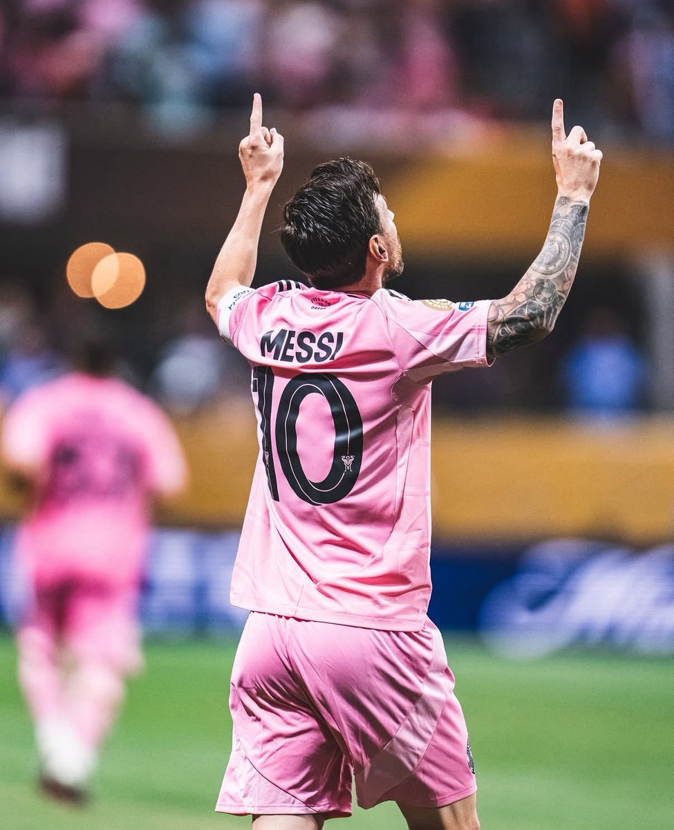 Lionel Messi tweet media