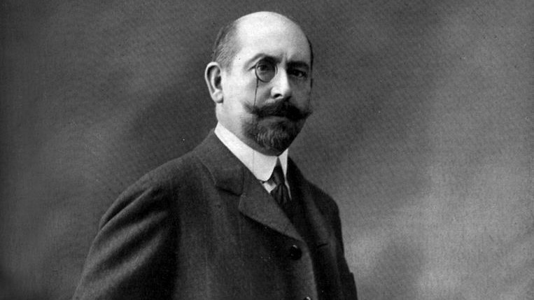 Antho_Repartie's tweet image. Un dactylo critique le milieu de la presse devant Alfred Capus :
- Il y a longtemps que j’ai l’habitude de ne croire que la moitié de ce que je vois imprimé.
- Surtout imprimé dans le dictionnaire, si j’en juge par votre orthographe...