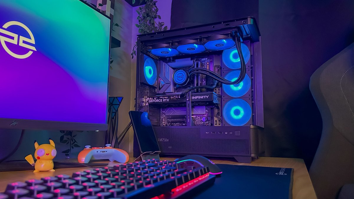 PCSpecialist's tweet image. If you're looking to upgrade to a 50 Series PC, then the Nebula Master Prebuilt is a solid option!
It powers through the latest titles thanks to it's Intel Core Ultra 7 265KF Processor and 12GB RTX 5070 graphics card ☄️
Learn more ➡️ pcspeciali.st/NebulaMaster