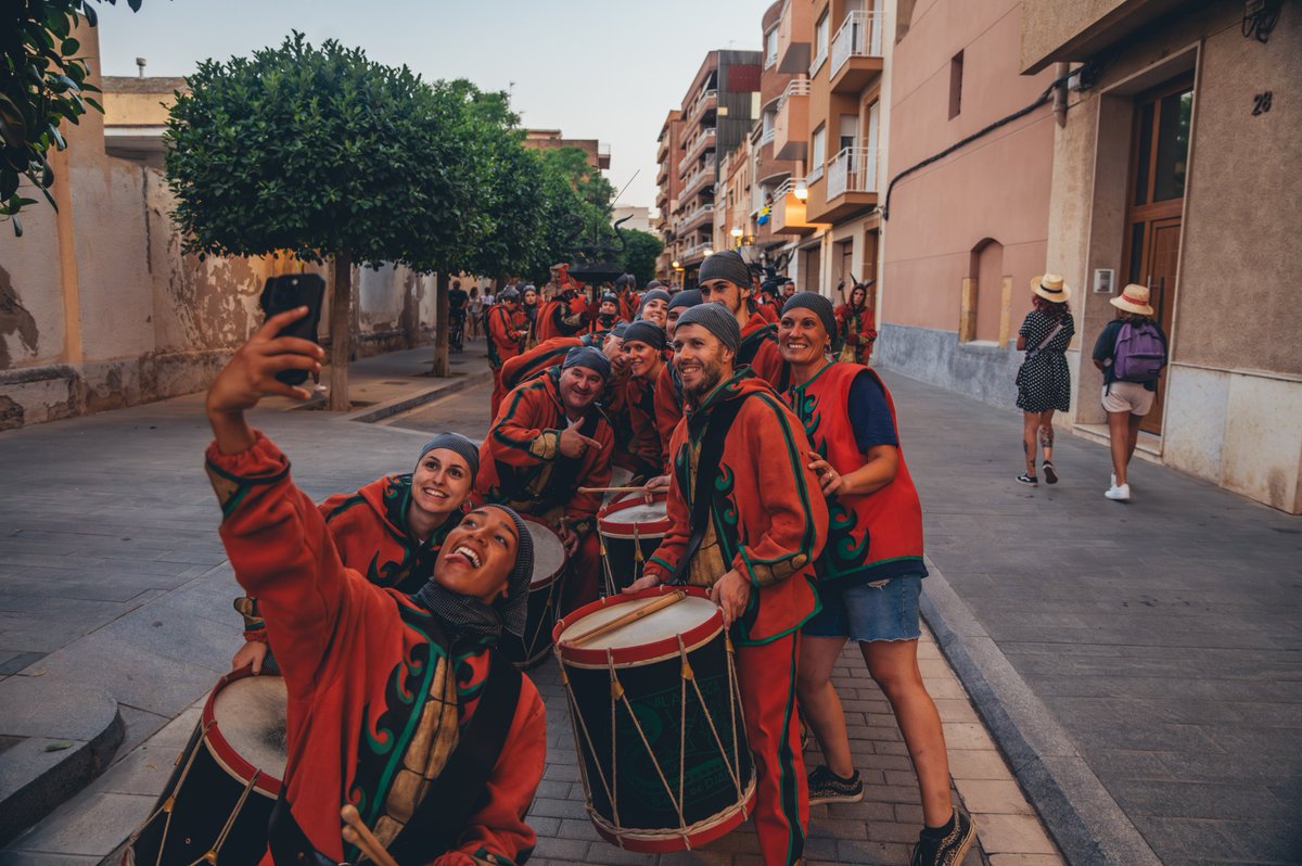 diablesvilaseca's tweet photo. Cares contentes perquè en menys d'una setmana comença la nostra Festa Major! ❤️‍🔥 https://t.co/NcyViPf4tR