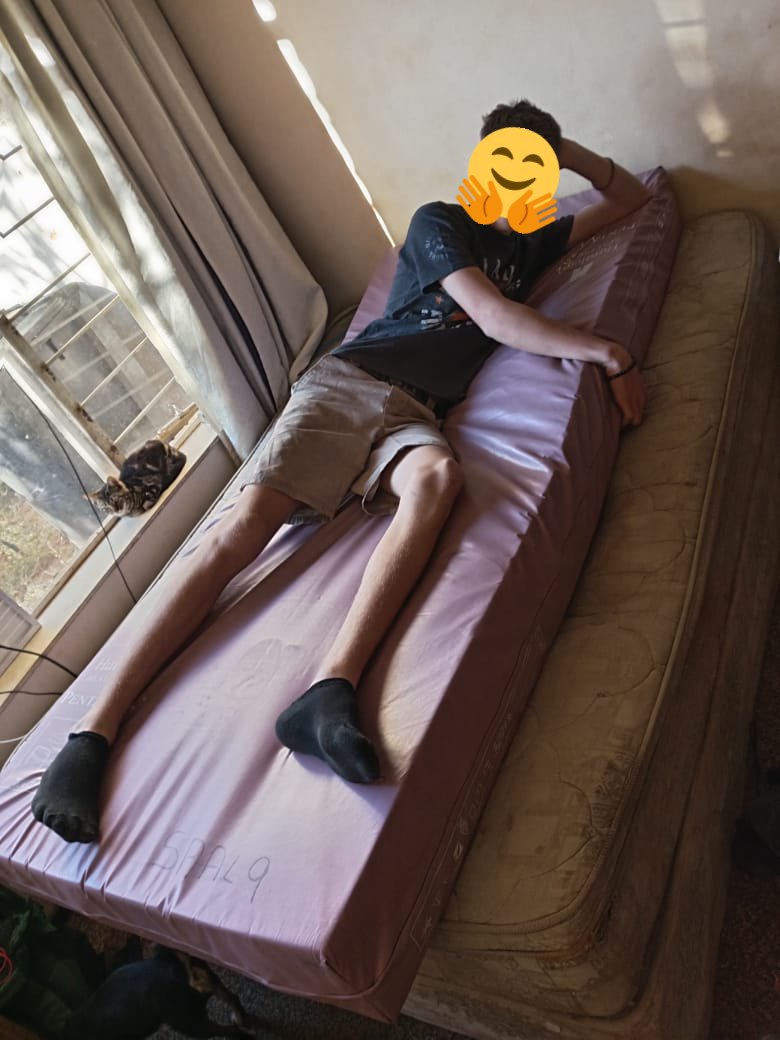 AidGuys's tweet image. Kids received their new mattress🤗🤗🤗