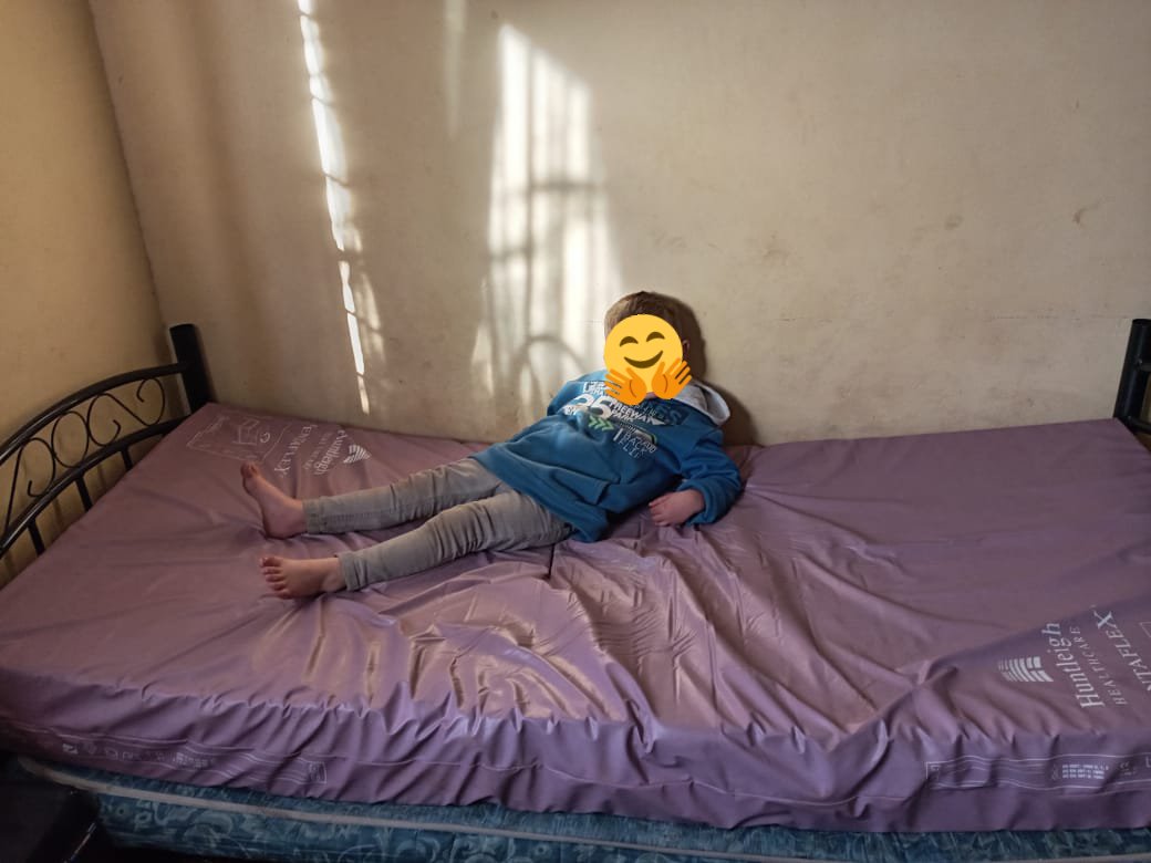 AidGuys's tweet image. Kids received their new mattress🤗🤗🤗