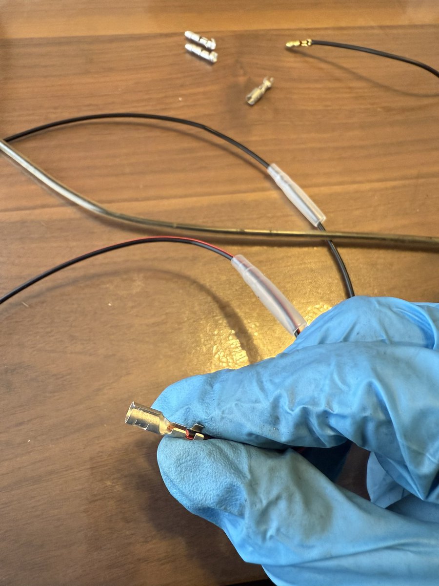 fubenlycd125t's tweet image. 錆びてネジ山が死んでるウィンカーをリプロに交換
なんか配線短いんですけど