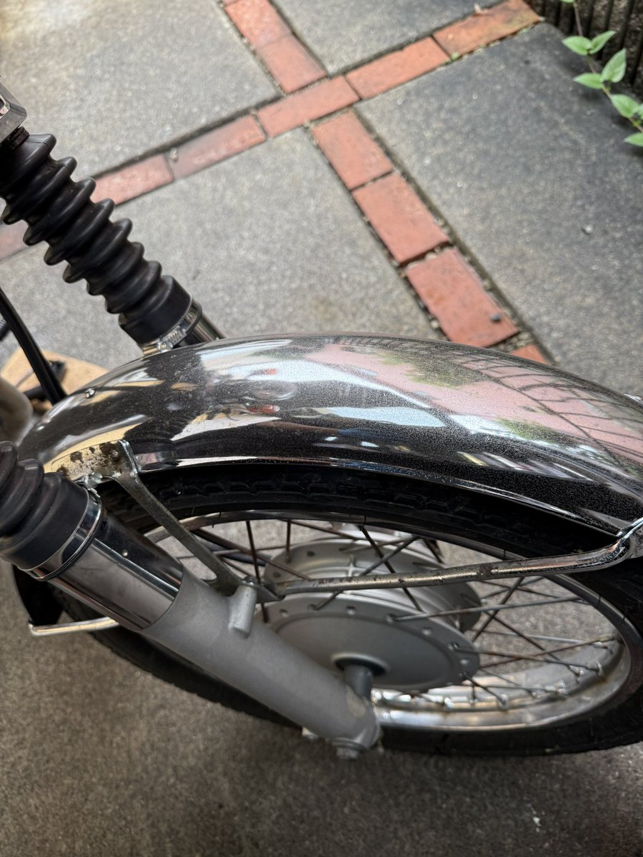 fubenlycd125t's tweet image. からのメッキング
・錆落とし
・磨き
・コーティング
既に死んでるメッキには効果がないようだ...
死にかけてるメッキには良いのかも
