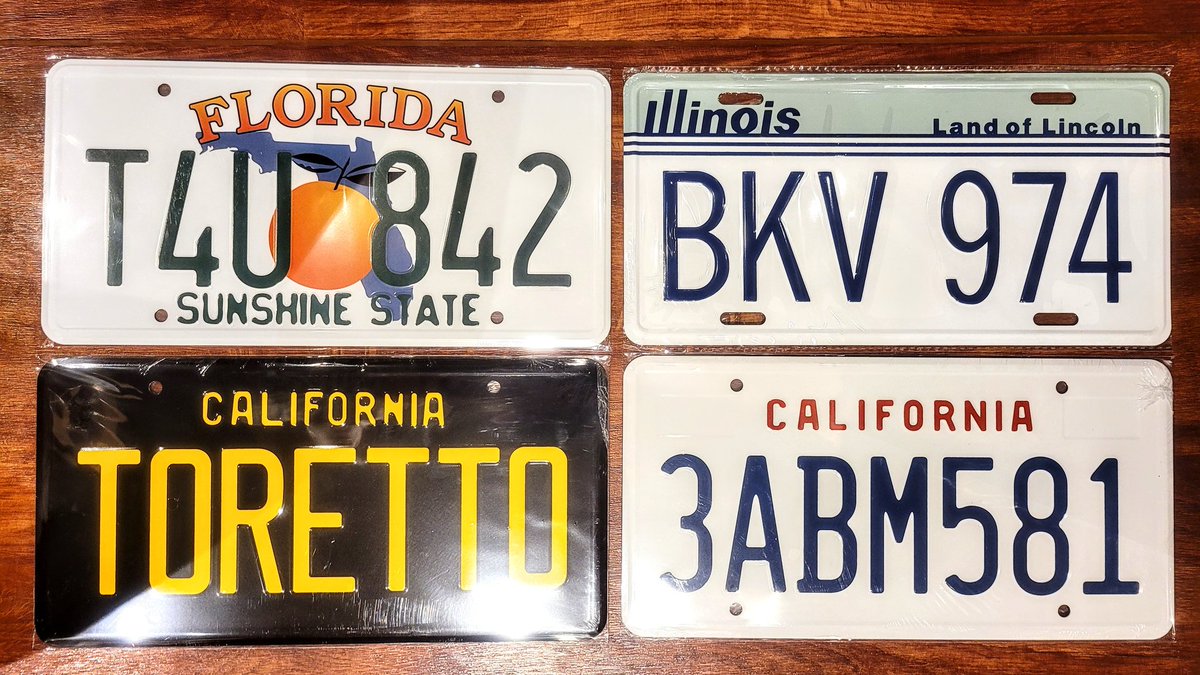 車が印象的なアメリカ映画は色々ありますが、その中の車が付けてたナンバープレートのレプリカ入荷。ブルース・ブラザーズ2000のフォードクラウンビクトリア、パルプ・フィクションの掃除屋ウルフのNSX、ワイスピのドミニクのダッジチャージャー、同じくブライアンのGT-R。全部分かったら変態です。