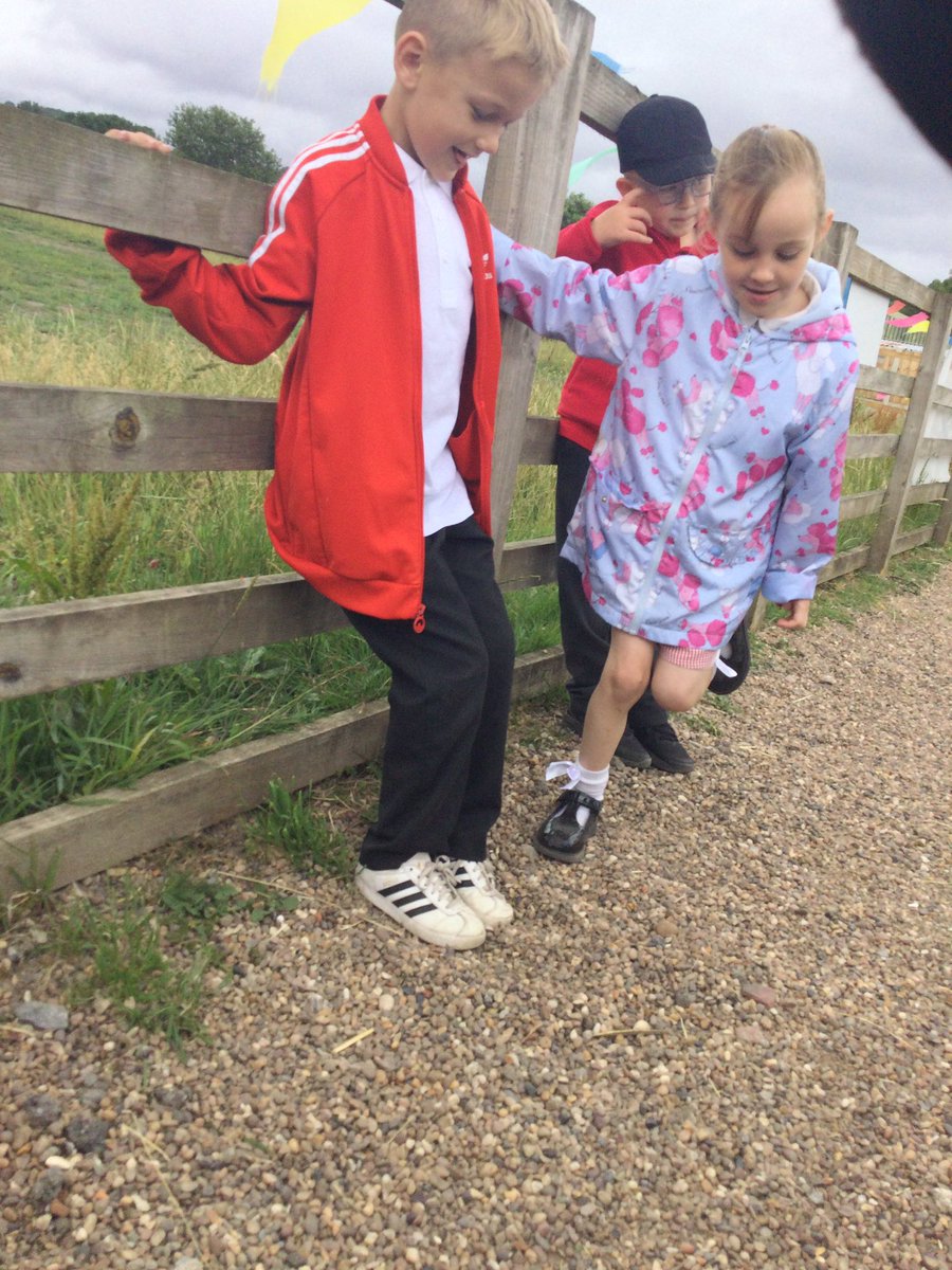 Can you spy an animal behind us.