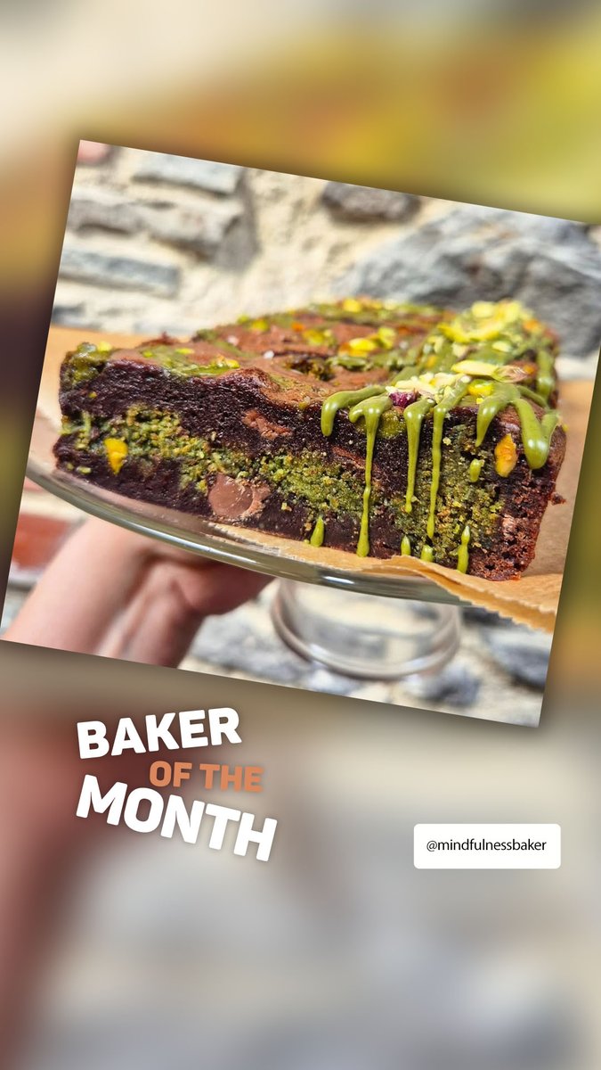 Just when we thought brownies couldn’t get any better…🍫

@mindfulnessbaker brings us this Dubai-inspired chocolate pistachio brownie cake!

Rich, gooey, and topped with a dreamy chocolate drizzle and crunchy pistachios—baked to perfection on our Non-Stick Baking Paper.