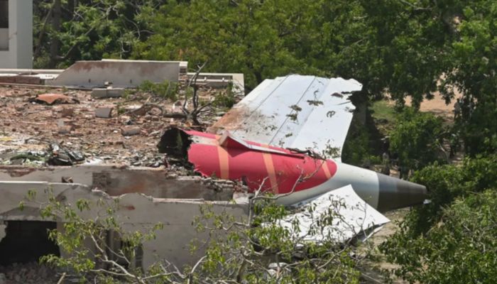 tv13gujarati's tweet image. એર ઇન્ડિયા જ નહીં, 5 વર્ષમાં 65 વિમાનોના એન્જિન થયા ફેલ, રિપોર્ટ આવ્યો બહાર
tv13gujarati.com/news/not-only-…
#AirIndiaCrash #AI171 #EngineFailure #AviationSafety #AhmedabadCrash #FuelSwitches #DGCA #MAYDAY
#tv13gujarati