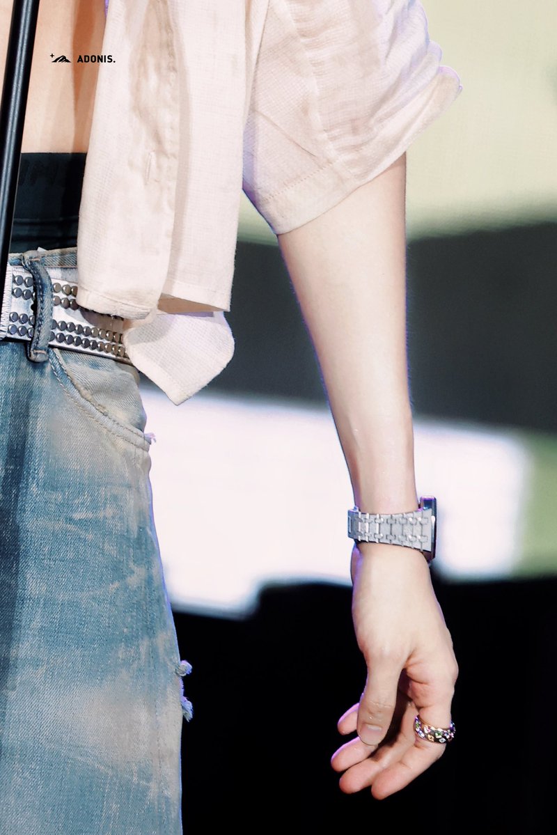 Adonis_Hoseok's tweet image. 250713 Lollapalooza Berlin
#제이홉 #정호석
#JHOPE #ジェイホープ @BTS_twt