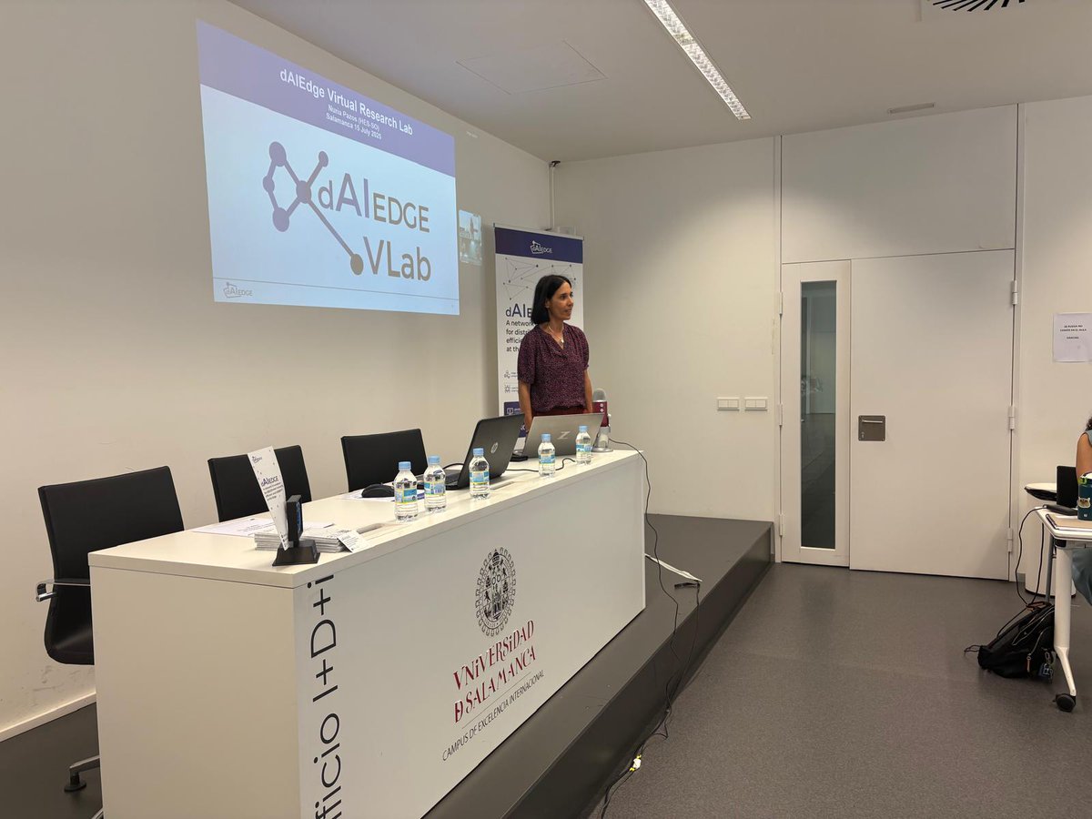 TheAirInstitute's tweet photo. @dAIEDGE @nous_project Nuria Pazos, de @HES_SO, nos presenta #dAIEDGE_VLab en #EdgeAI.
 Una herramienta para experimentar con inteligencia artificial en el borde de forma rápida, segura y sin necesidad de hardware físico.
#dAIEDGE #AI #VirtualLab #EdgeComputing #IA https://t.co/XdKWFJLLxC