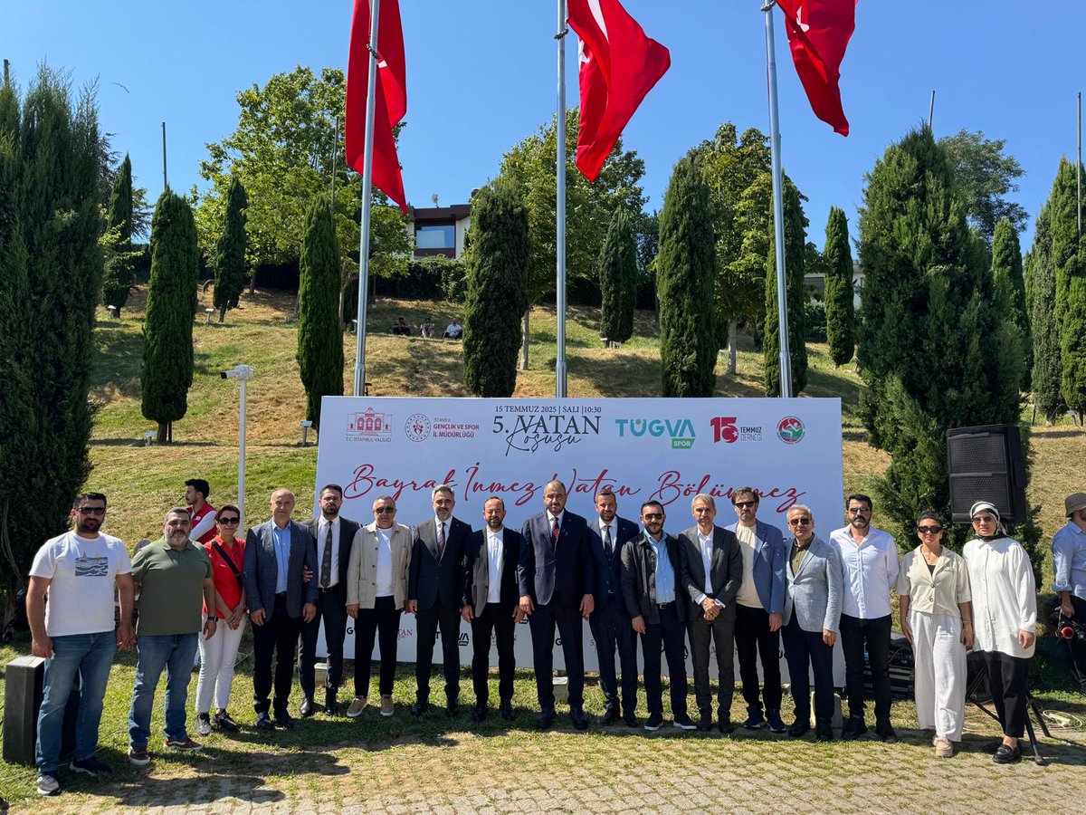 Tarkan Burçak UYGUN 🇹🇷 (@tbuygun1) on Twitter photo 15 Temmuz Milli Birlik ve Dayanışma Günü’nde
İl Başkanımız Sayın <a href="/abdullahozdemir/">Abdullah Özdemir</a> ile birlikte
bu sabah 15 Temmuz Anıtını ziyaret ederek
şehitlerimizi rahmetle andık, milletimizle buluştuk.
Cumhurbaşkanımız Sayın Recep Tayyip Erdoğan’ın liderliğinde,
bu millet o karanlık geceyi 15 Temmuz Milli Birlik ve Dayanışma Günü’nde
İl Başkanımız Sayın <a href="/abdullahozdemir/">Abdullah Özdemir</a> ile birlikte
bu sabah 15 Temmuz Anıtını ziyaret ederek
şehitlerimizi rahmetle andık, milletimizle buluştuk.
Cumhurbaşkanımız Sayın Recep Tayyip Erdoğan’ın liderliğinde,
bu millet o karanlık geceyi