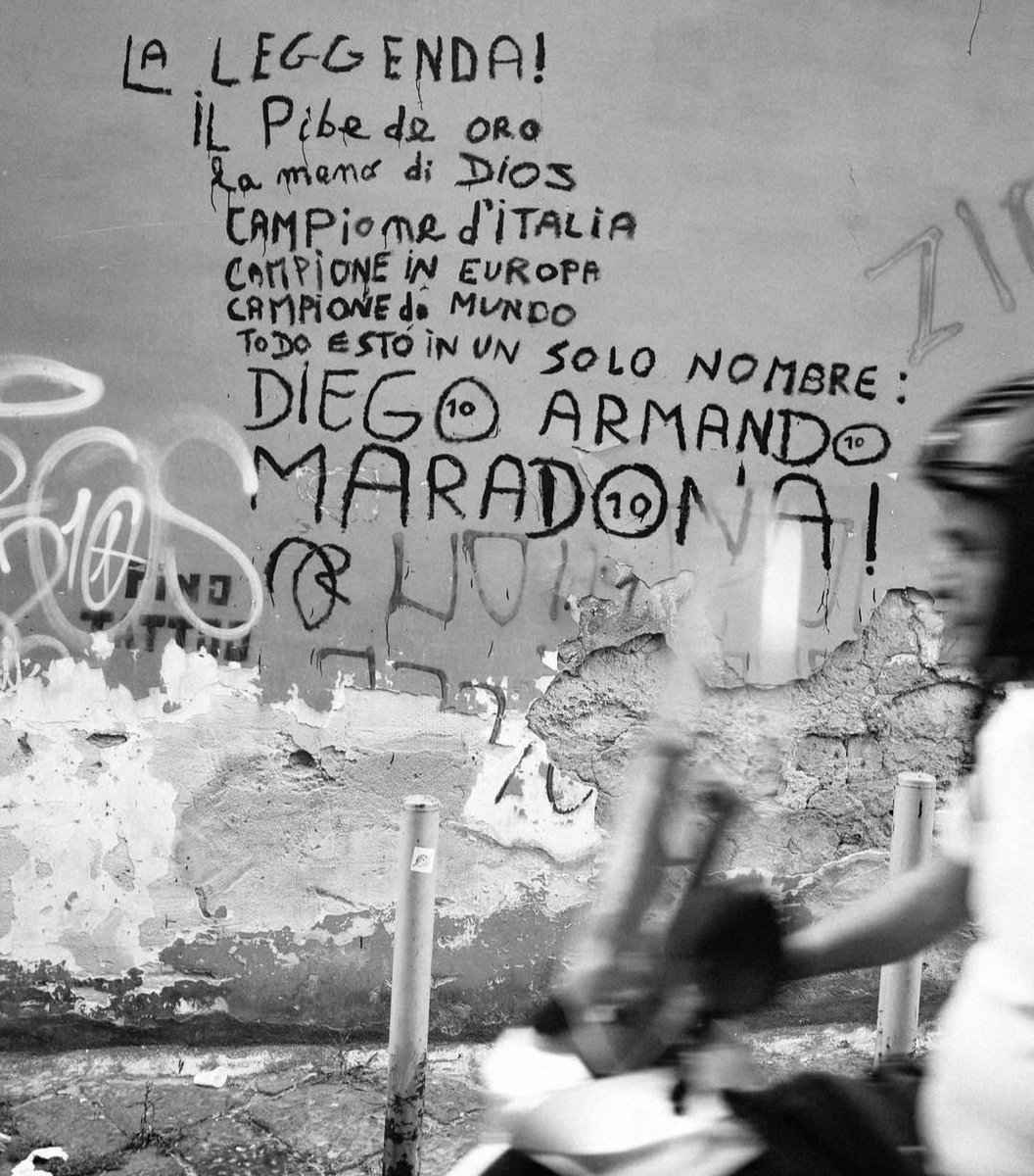 El mundo es tan
chico, viejo. Sin
embargo nunca
supe de alguien
como vos.

Solari-Beilinson