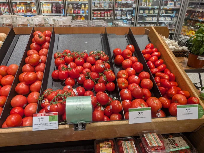🚨 BREAKING : Gli Stati Uniti impongono un dazio del 17% sulla maggior parte delle importazioni di pomodori dal Messico