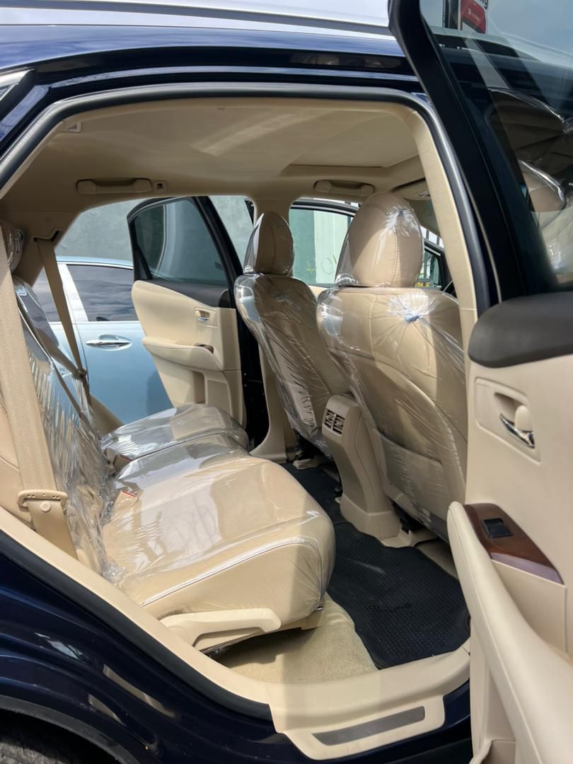 fi_george's tweet photo. *New Whip Alert* 🚨 

Lexus RX350 2015
Foreign used 🇺🇸
Feb. 2025 entry 
Price: N29.2m
Location: Surulere https://t.co/1uf83pe3Pl