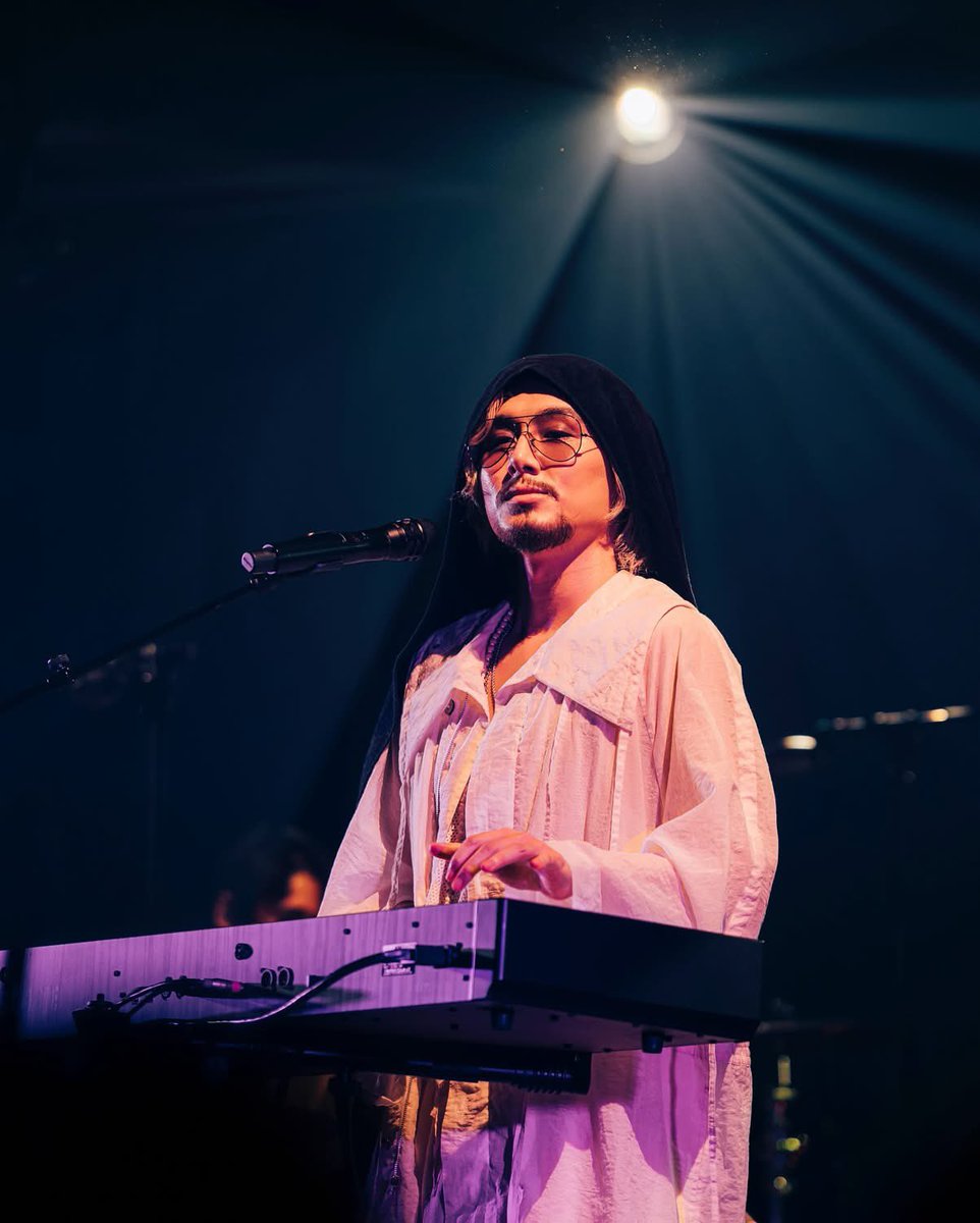 cobe_yuka's tweet photo. MontreuxJazzFestival🇨🇭Facebook・Instagram 
藤井風さんLive photo 📸
ありがとうMJF🇨🇭
https://t.co/EDcmHwiydN
#藤井風　#fujiikaze 
#FujiiKazeEuropeTour2025
#MJF25 #MontreuxJazzFestival https://t.co/L78BYJlWrK