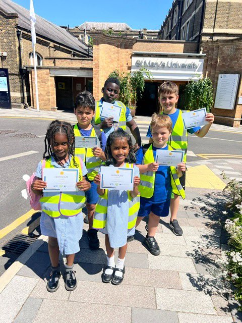 RosaryPrimary's tweet photo. Our children had an incredible experience at the Level Up Excellence in Computing Awards hosted by St Mary’s University. The day was filled with exciting and enriching activities, beginning with a warm welcome and an inspiring awards ceremony https://t.co/BWnfwcACKl