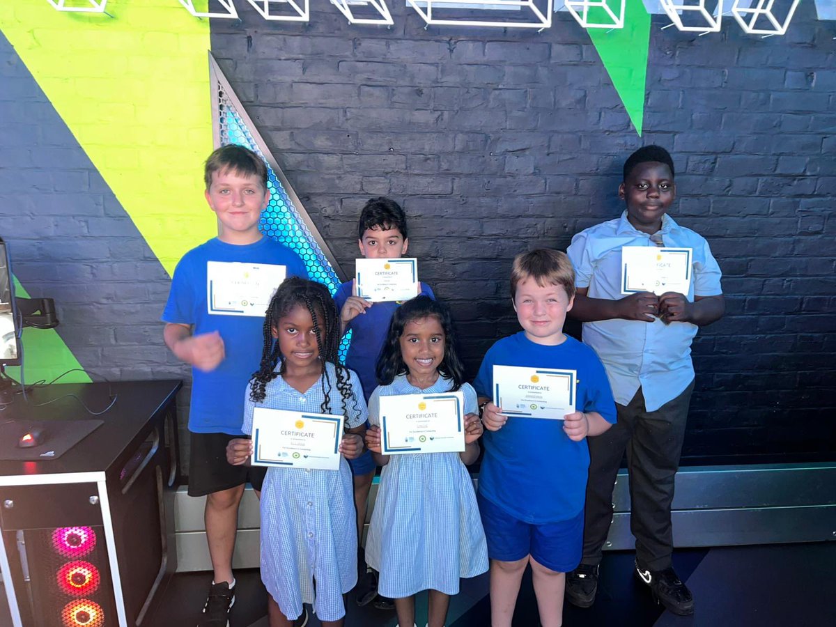 RosaryPrimary's tweet photo. Our children had an incredible experience at the Level Up Excellence in Computing Awards hosted by St Mary’s University. The day was filled with exciting and enriching activities, beginning with a warm welcome and an inspiring awards ceremony https://t.co/BWnfwcACKl