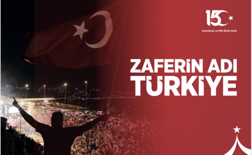 iktm20's tweet image. 15 Temmuz; milletimizin canı pahasına tarihimizin en karanlık gecesini bir kahramanlık destanına dönüştürdüğü gündür.
Bu anlamlı gün vesilesiyle, vatan uğruna şehit düşen tüm kahramanlarımızı rahmetle, gazilerimizi şükranla yâd ediyoruz.
🇹🇷
Zaferin Adı Türkiye