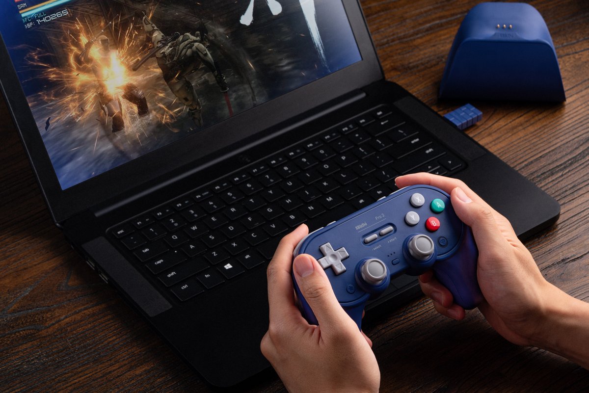 8BitDo's tweet image. Introducing 8BitDo Pro 3 Bluetooth Gamepad.
Retro flagship. A classic reimagined. 8BitDo’s iconic design—elevated with next-level compatibility and control. Featuring TMR joysticks, extra bumpers, swappable magnetic ABXY, Hall Effect triggers, and more.
Compatible with Switch 1…