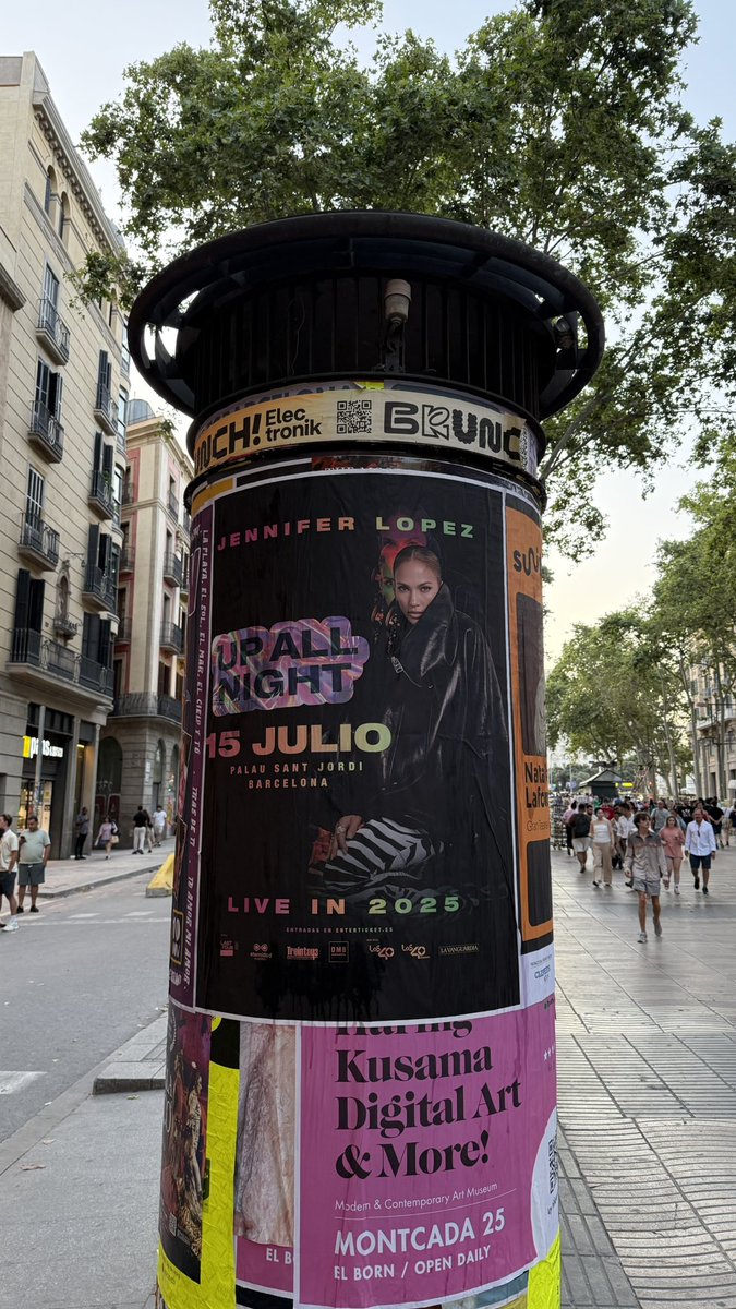 🇪🇸 Barcelona 🇪🇸 we are ready to be #UpAllNight with <a href="/JLo/">jlo</a> 🎉 🪩
