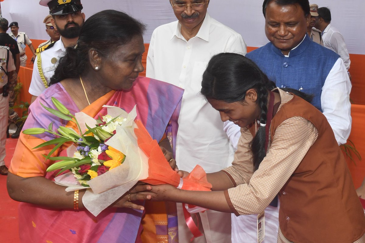 rashtrapatibhvn's tweet image. President Droupadi Murmu laid the foundation stone for the redevelopment of three buildings of Ravenshaw Girls' High School at Cuttack. The President advised girl students to take inspiration from women who are setting new standards of success in various fields. She said that…