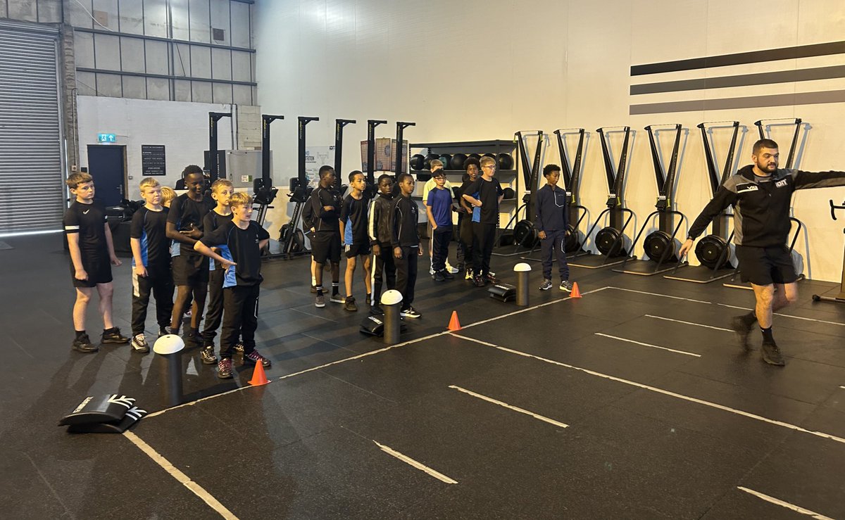 More photos <a href="/willowshigh/">Willows High School</a> <a href="/PEWillows/">Willows PE</a>