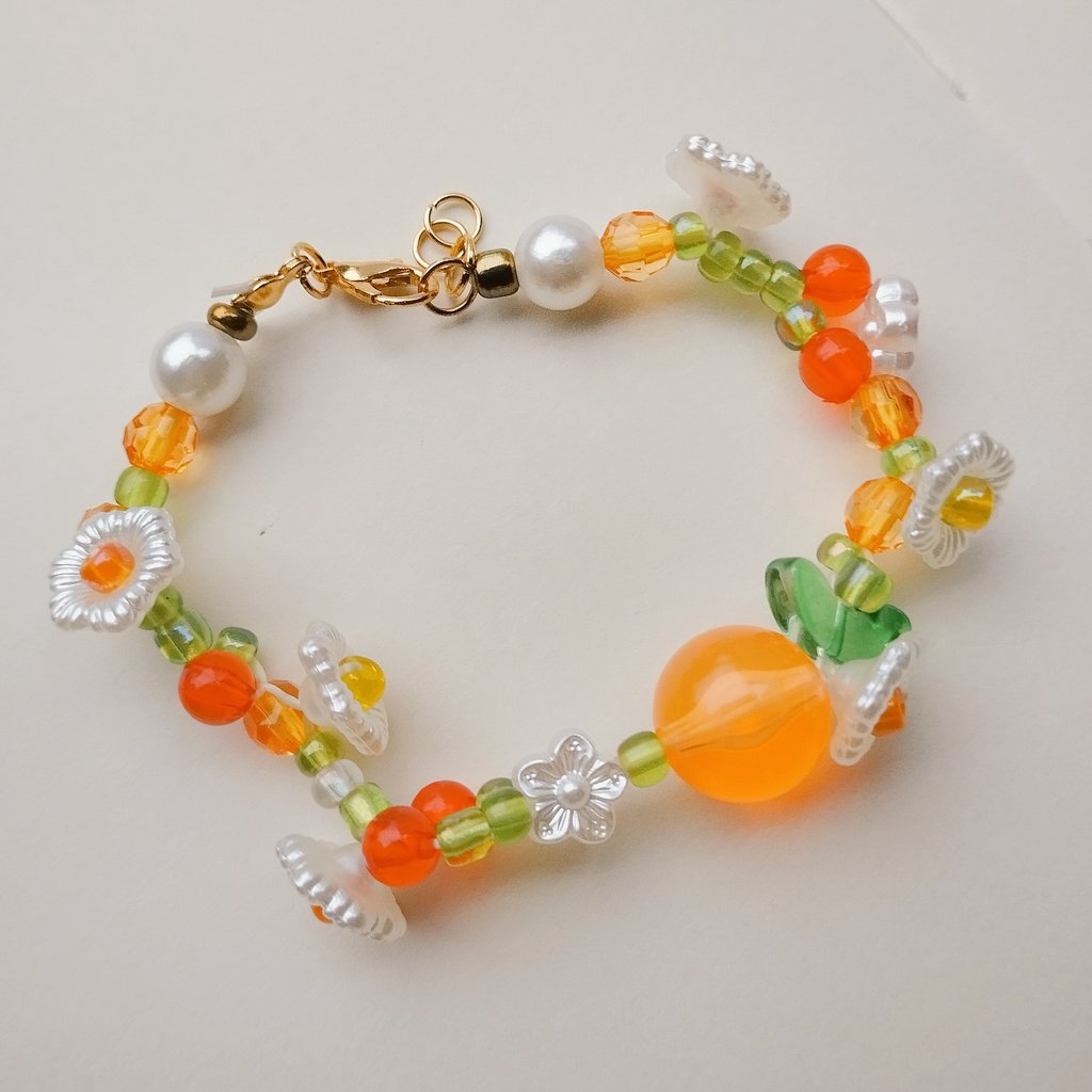 i cant wait until i can afford my true self (may magandang flower beads) 🌷🍒🍊💐