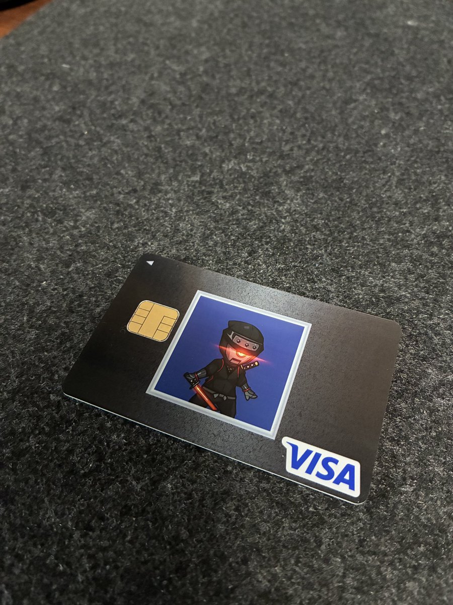 #CNPクレカ　届きました

世界に1枚しか無いブラックカードが来た? 笑

やはり
#CryptoNinja Danはブラックがいい