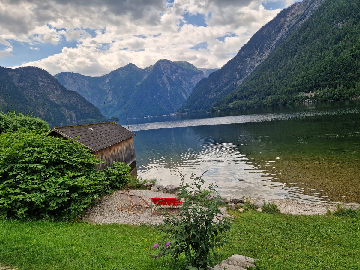 Jausen an einem meiner Lieblingsplätze am HallstätterSee. 🤩