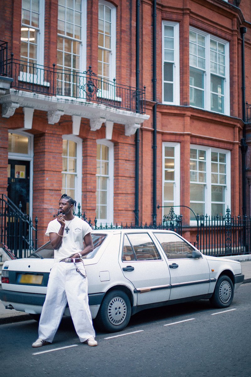 beeztrapkotm's tweet image. I’m from KSI I love fashion.