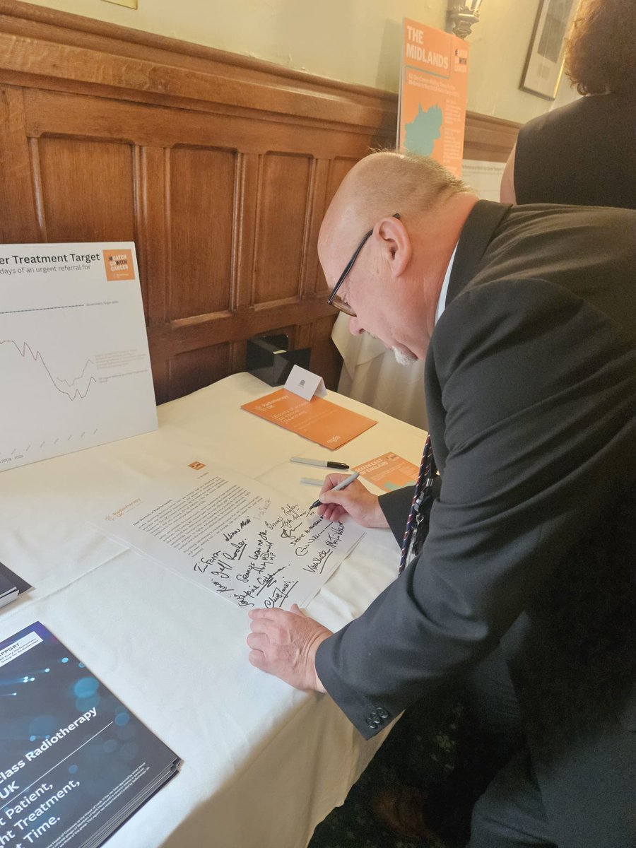 grahamemorris's tweet image. Always a pleasure to meet up with @RadiotherapyUK in Parliament to discuss access to Radiotherapy Treatment in East Durham.

Only 34.8% of cancer patients received RT in the North East compared to the recommendation of 53%.

We must #CatchUpWithCancer 🏥
@APPGRT