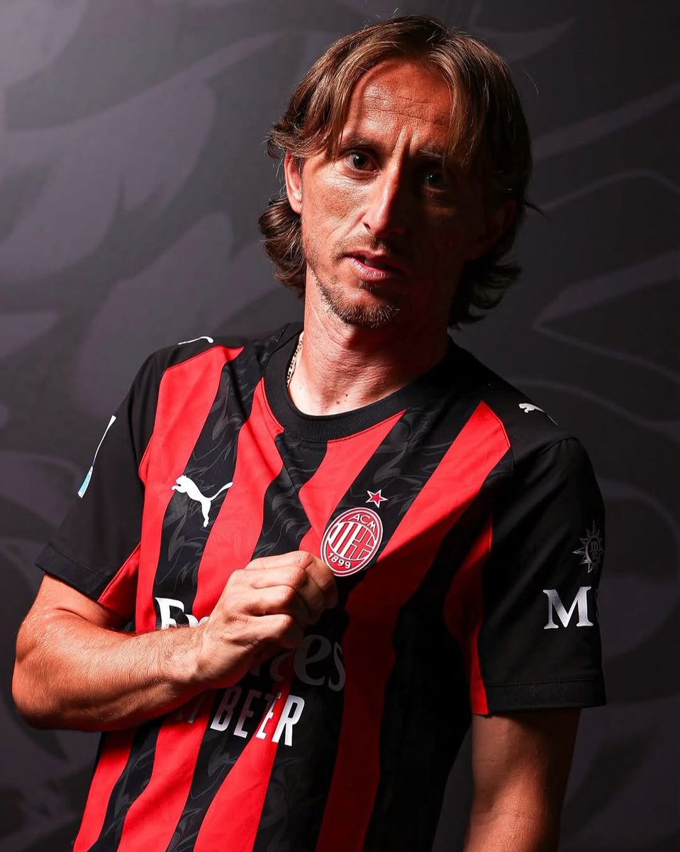 Sporf's tweet image. Luka Modric completes his long-awaited move to AC Milan! 🔴⚫️✍️