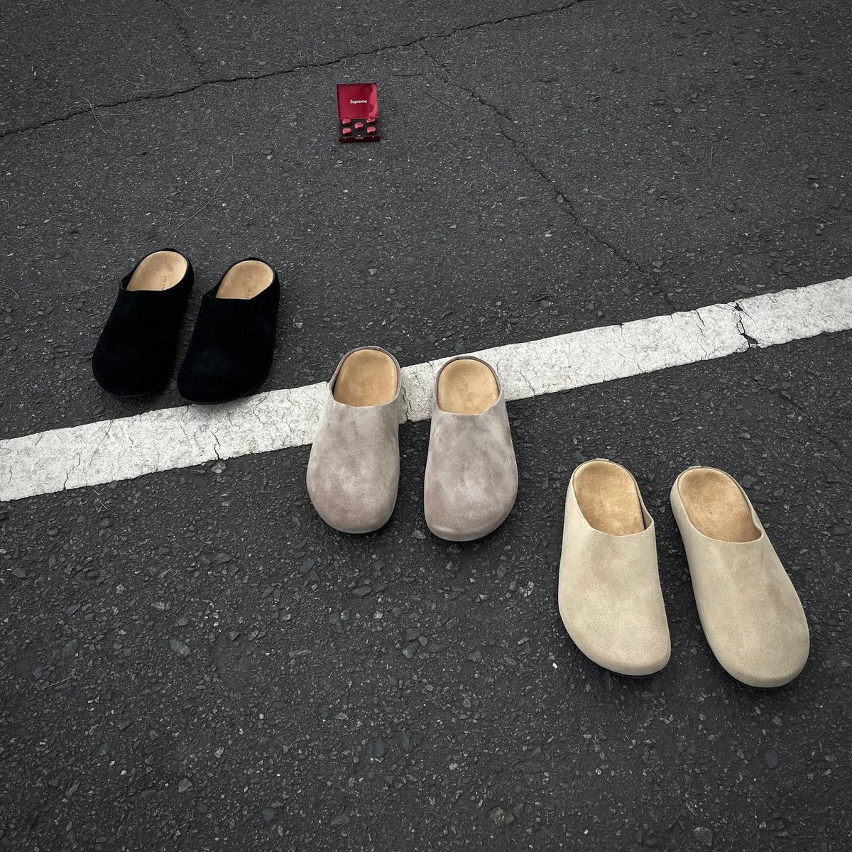 Sliders_Hub's tweet image. After a long break, we are now open! 🛍️
Prices (NGN)
Frame 1 : 35k (size 40-46)
Frame 2 : 33k (size 41-45)
Frame 3 : 35k (size 40-45)
Frame 4 : 95k (size 41-45)
Full Box Packaging! 📦
Nationwide Delivery! 🚚 🇳🇬
💬: Click link in bio to order via WhatsApp