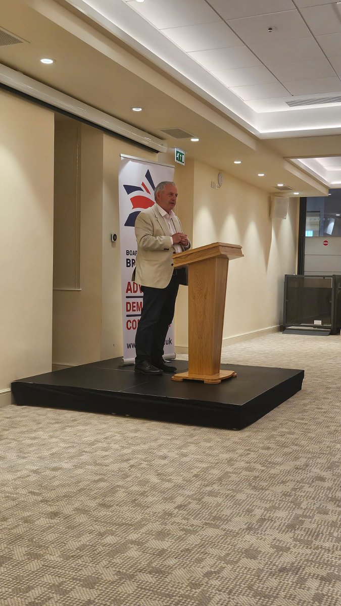 JLC_uk's tweet image. We were pleased to be at this morning's launch of the @BoardofDeputies commissioned report on antisemitism by @LordJohnMann and Dame @PennyMordaunt. We endorse the recommendations and commit to working with communal partners to see their implementation.