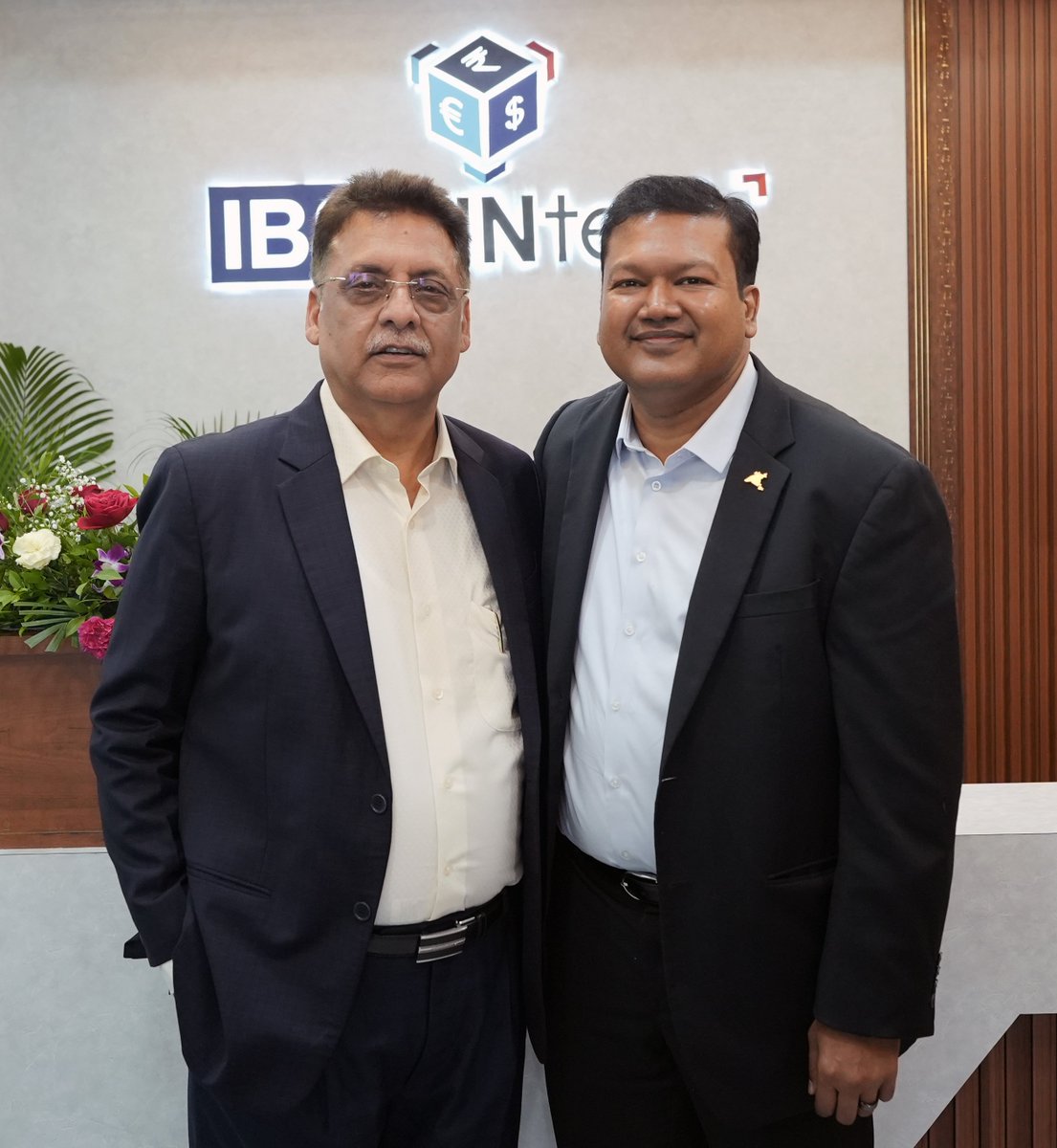 BWIndia's tweet image. Romal Shetty, Deloitte CEO(SA) Reinforces Support for Indigenous Product Companies, Building World-Class Solutions for Global Markets

#worldclasssolutions #globalmarkets @IbsfintechIndia
#IBSFINtech

businesswireindia.com/romal-shetty-d…