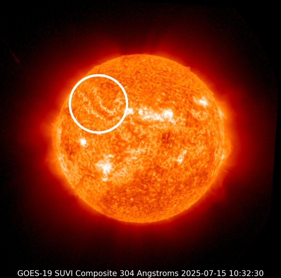 HaelVoort's tweet image. Big scar from the filament that got yeeted into Space this morning, pretty cool.